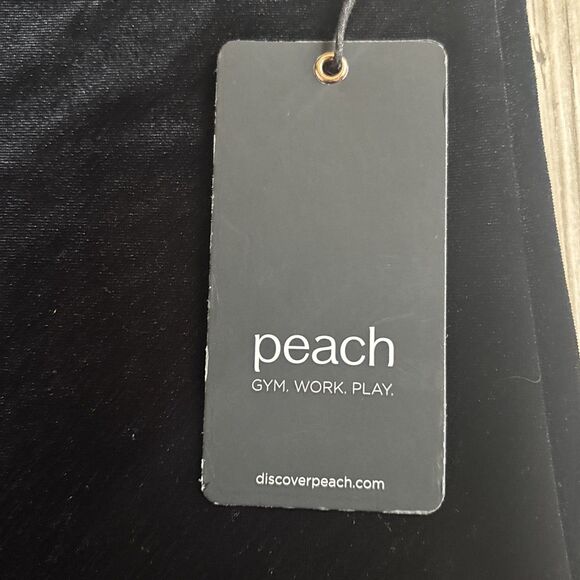 NWT Peach Gym Work Play Erika Tank Black Velvet Tank Size Medium (MSRP $49) - Picture 6 of 9